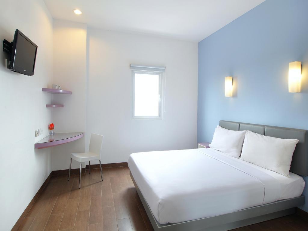 Amaris Hotel Tangerang Chambre photo
